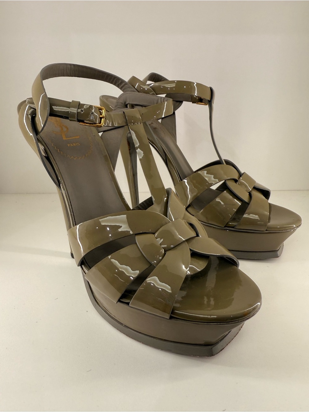 Pre Owned Saint Laurent Sz 10 Olive Taupe Patent Leather Platform Sandals